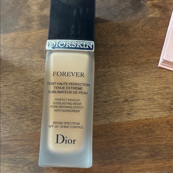 Makeup bundle - Picture 4 of 9